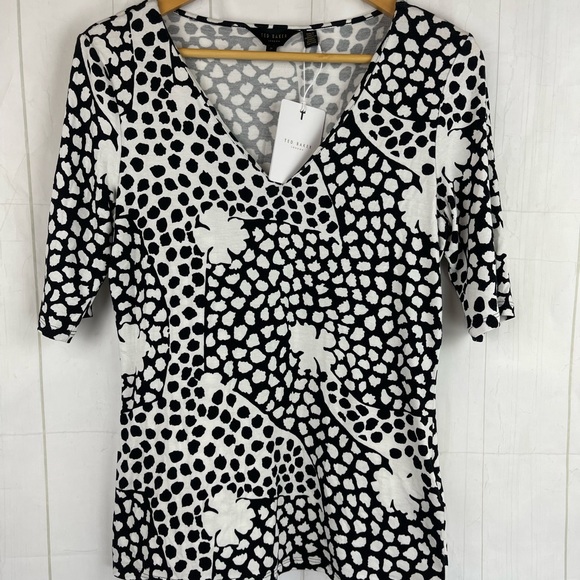 Ted Baker Black White High Neck Fitted Tee Size 2 NWT - Picture 2 of 7